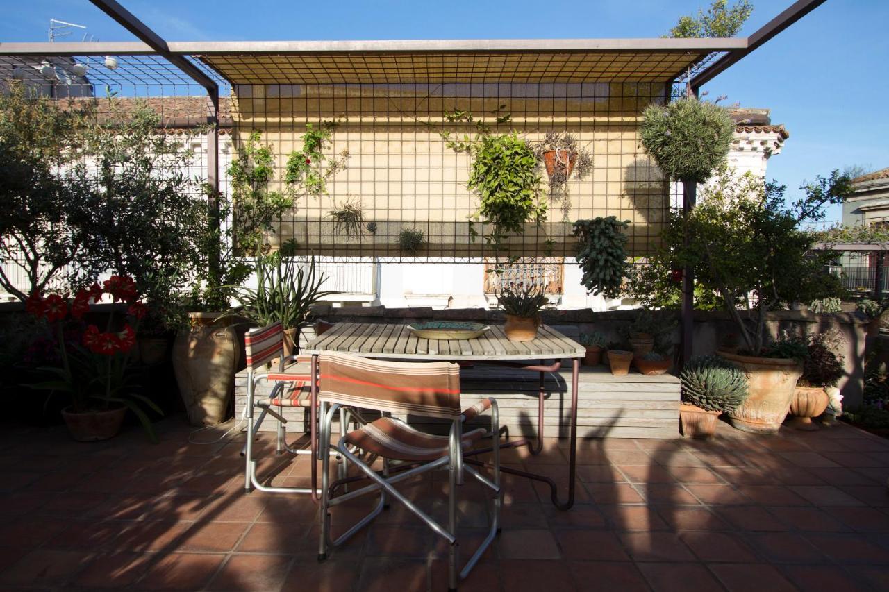 Tre Vie Apartment Con Terrazzo Giardino Pensile Catania Exterior photo