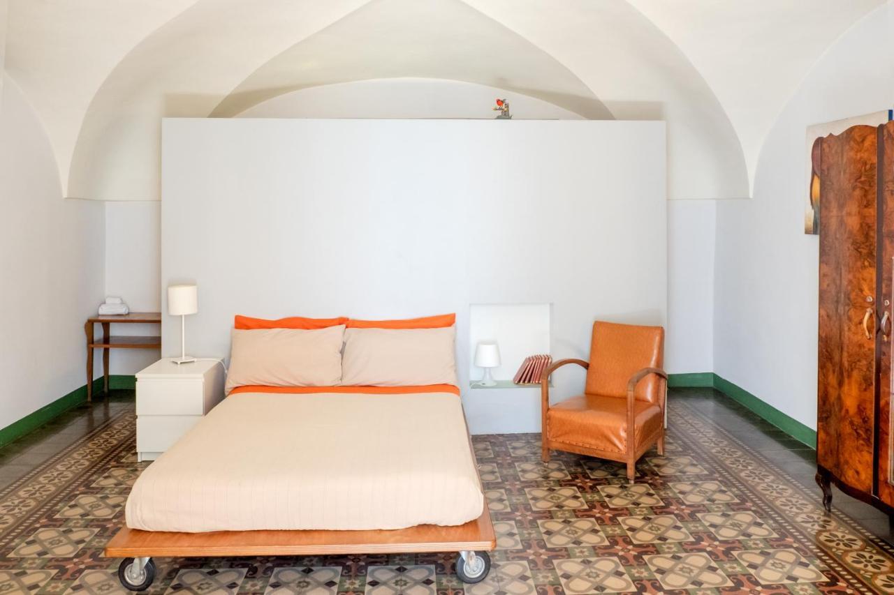 Tre Vie Apartment Con Terrazzo Giardino Pensile Catania Exterior photo