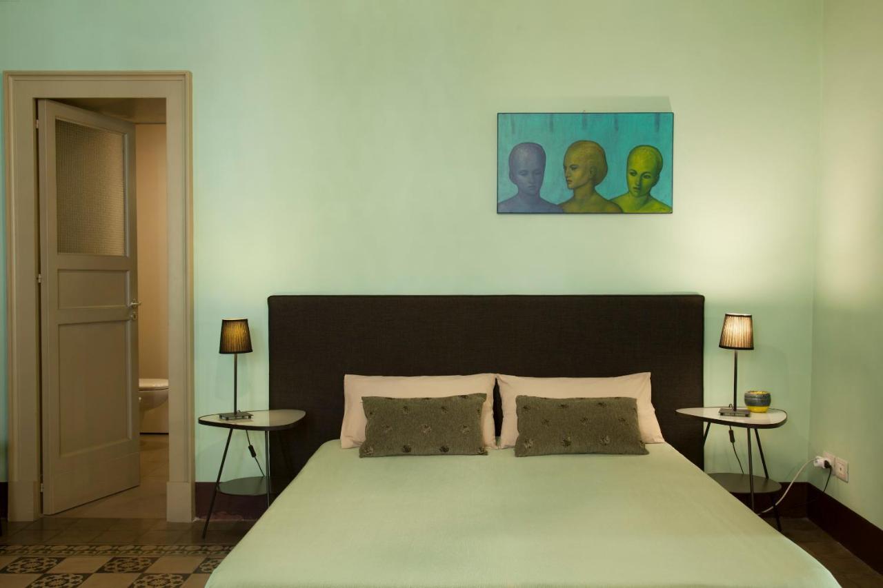 Tre Vie Apartment Con Terrazzo Giardino Pensile Catania Exterior photo