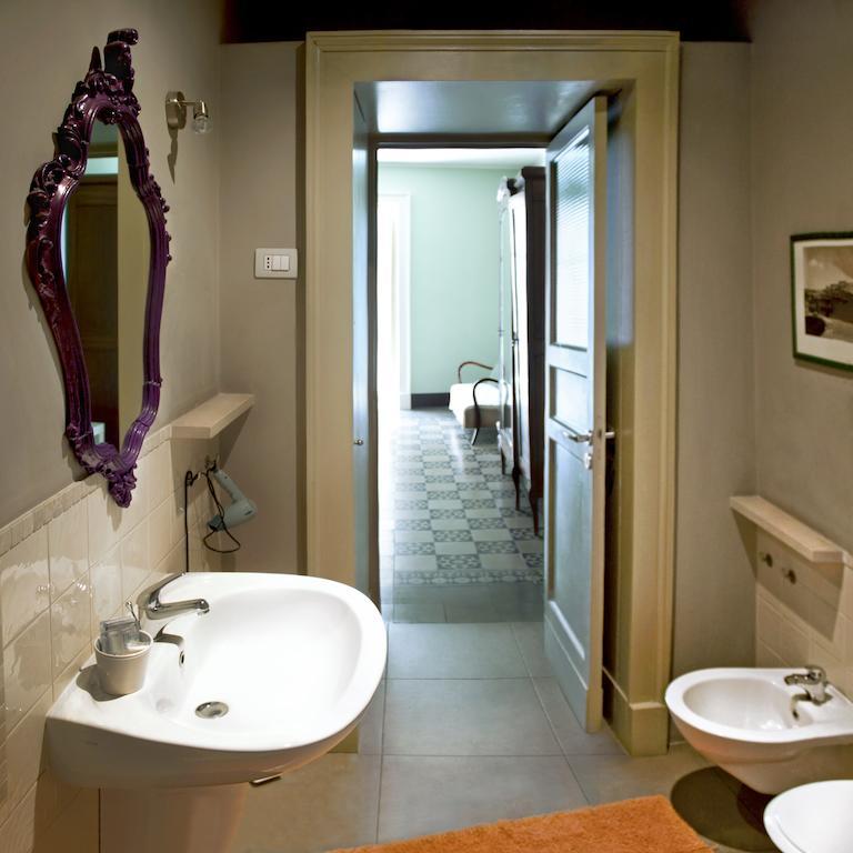 Tre Vie Apartment Con Terrazzo Giardino Pensile Catania Room photo